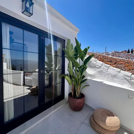 Holiday home Renovated Cinema Town House In Comares